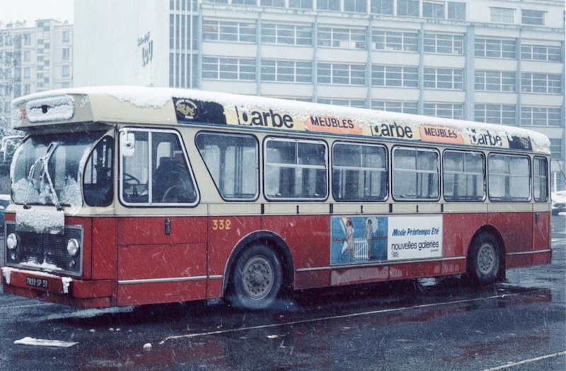 le n° 332 au dépôt provisoire rue Jacquard