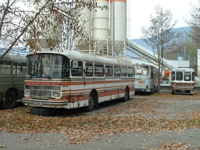 le S 53-M, sur le parking du dépôt VFD