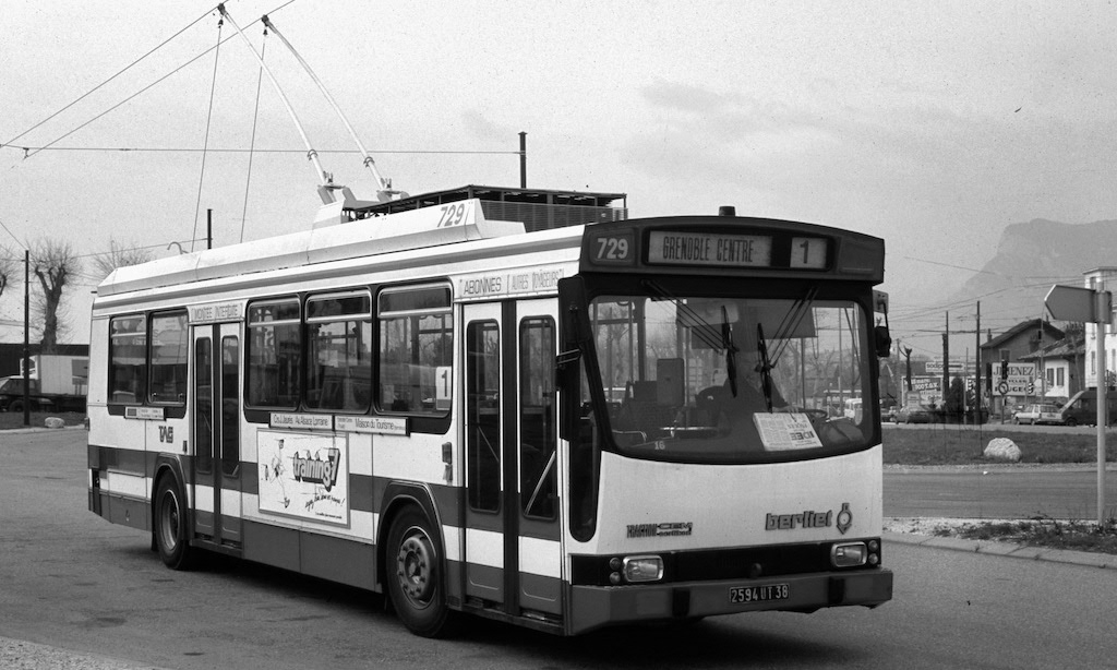 Berliet ER 100